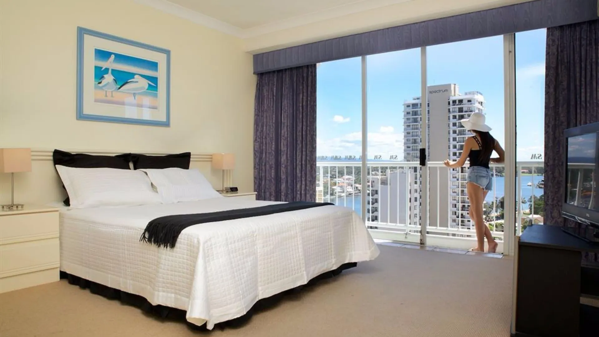 Surfers Mayfair Gold Coast 3*,