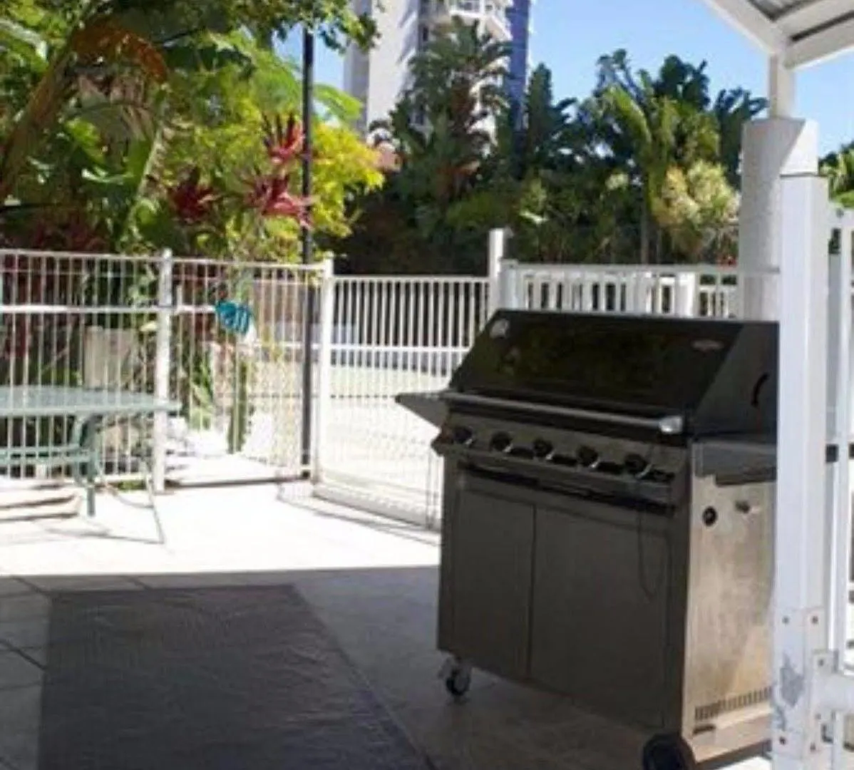 Aparthotel Surfers Mayfair Gold Coast